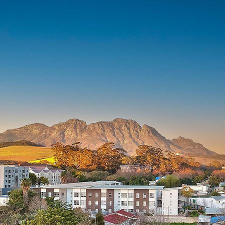 Wink Aparthotel Quiver Tree Stellenbosch Exteriör bild