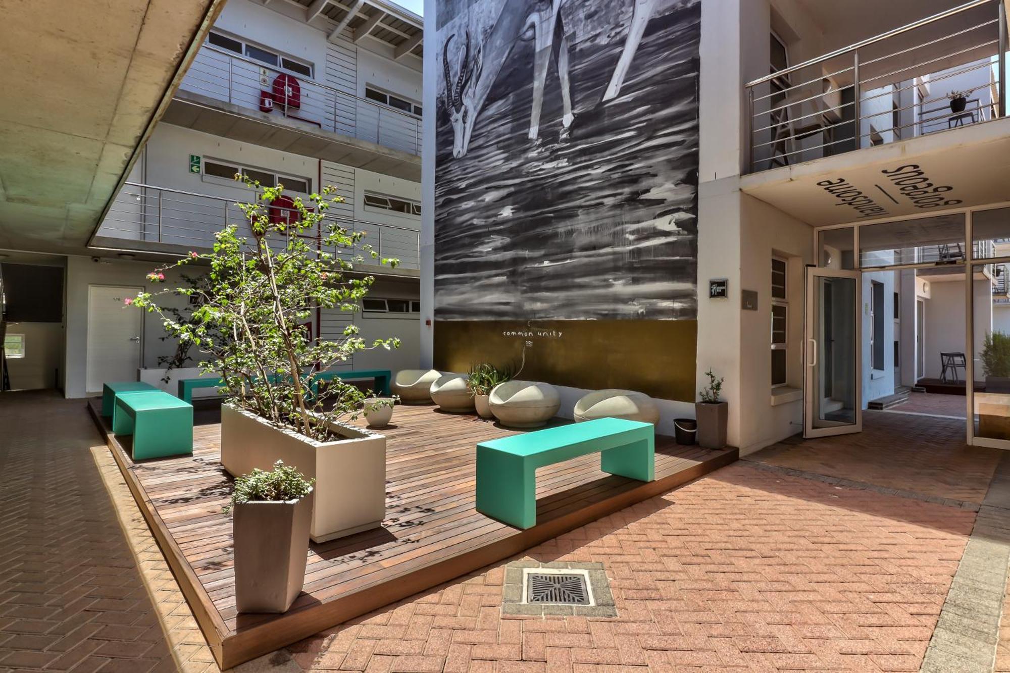 Wink Aparthotel Quiver Tree Stellenbosch Exteriör bild