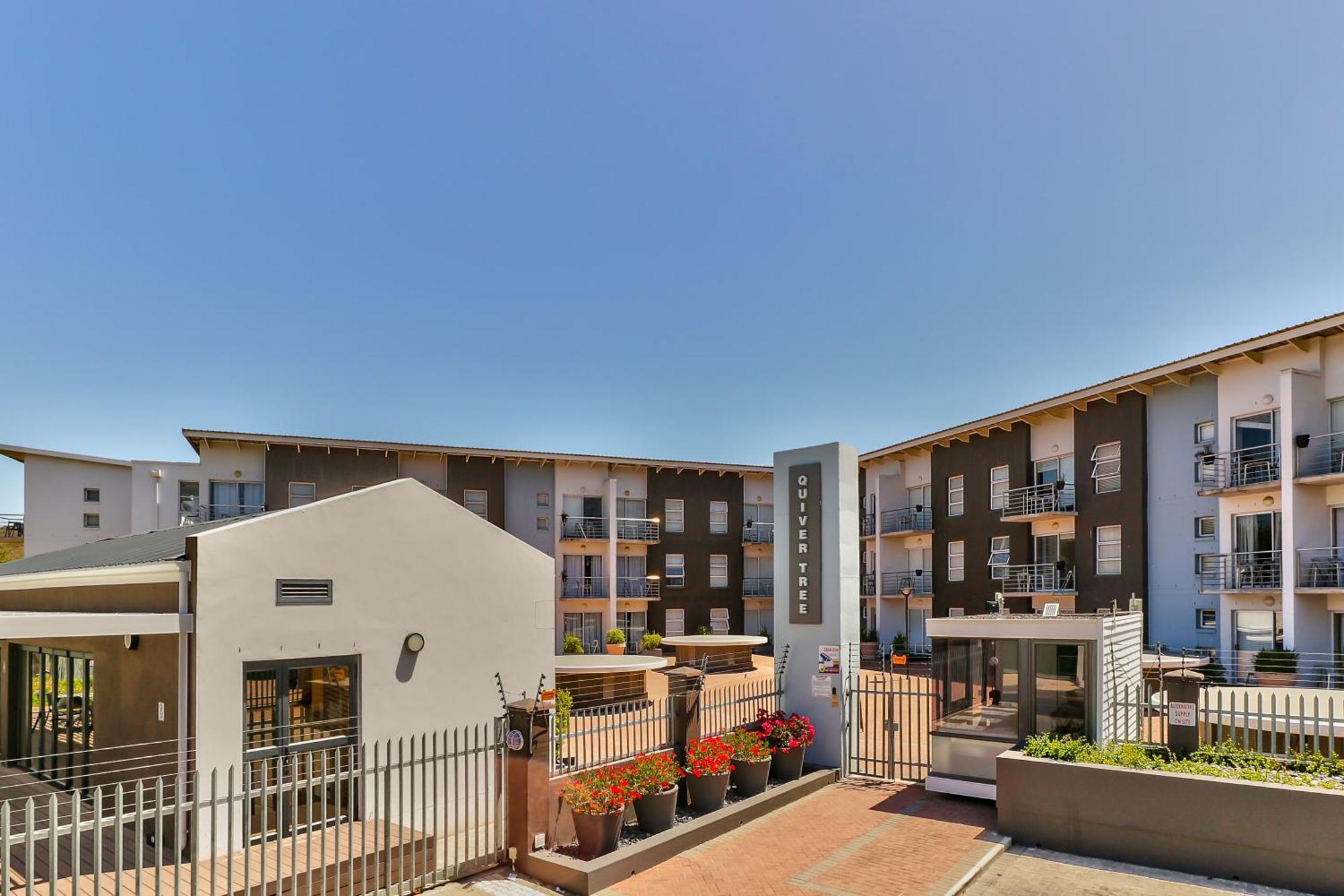 Wink Aparthotel Quiver Tree Stellenbosch Exteriör bild