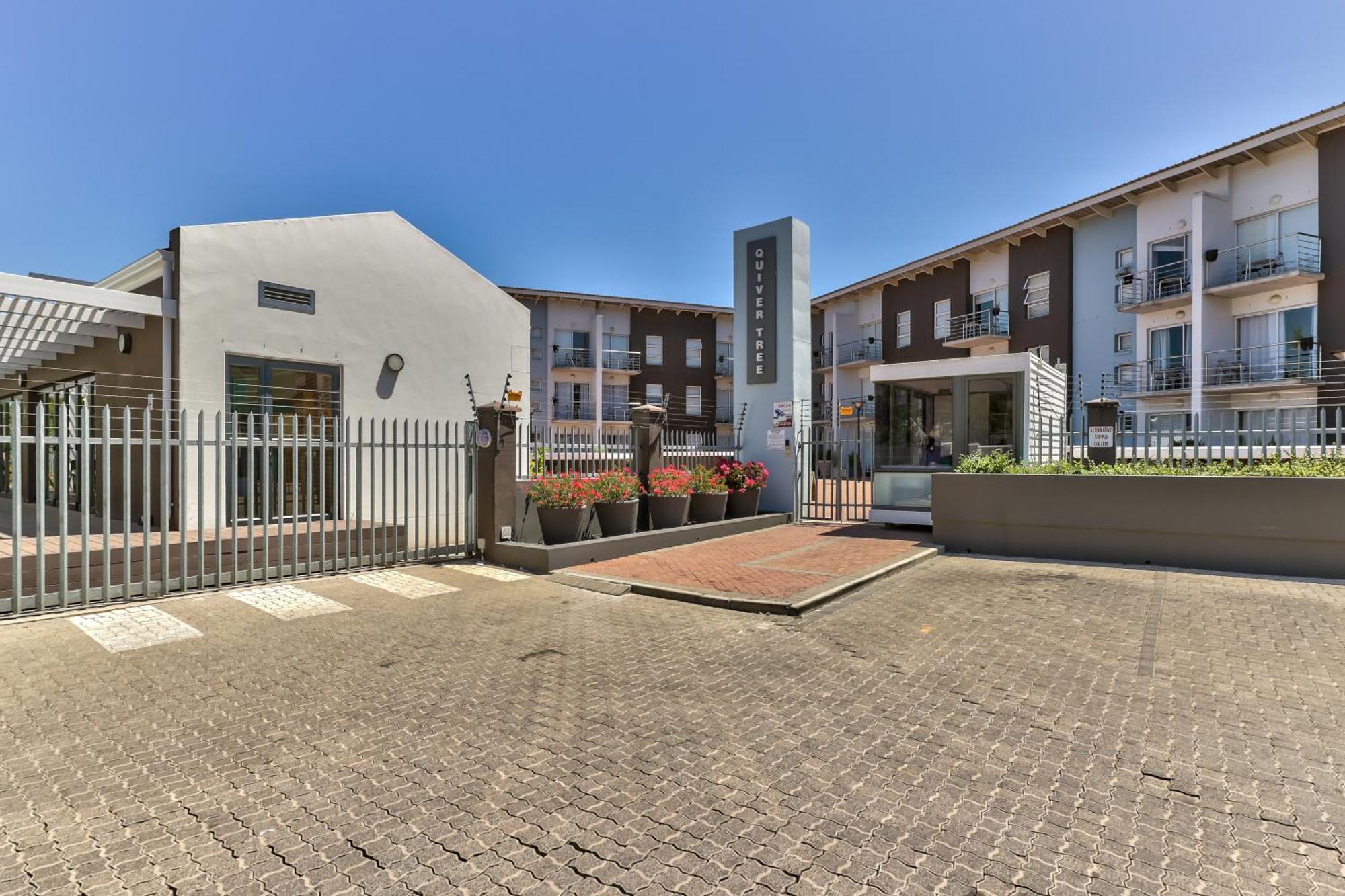 Wink Aparthotel Quiver Tree Stellenbosch Exteriör bild